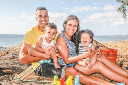 Déplacement dans toute l'île ! Jouez les stars avec 2h de shooting photos en extérieur pour une personne ou plus (1 photo = 1 fichier)