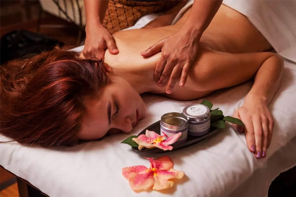 Massage des 5 continents à domicile (1h30)
