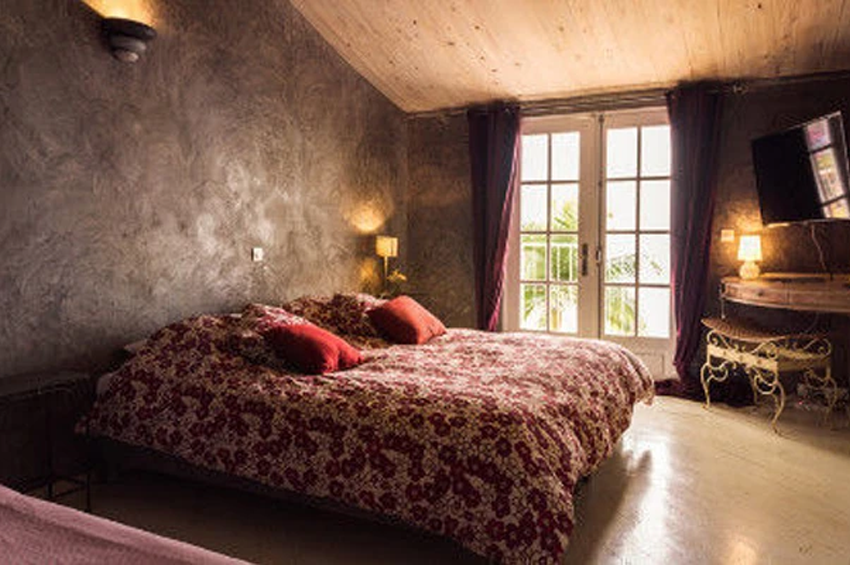 1 nuit pr 2 personnes et petit déjeuner