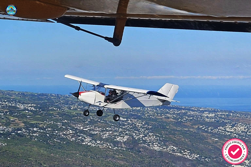 Survol du Lagon en ULM (25 à 30 min)